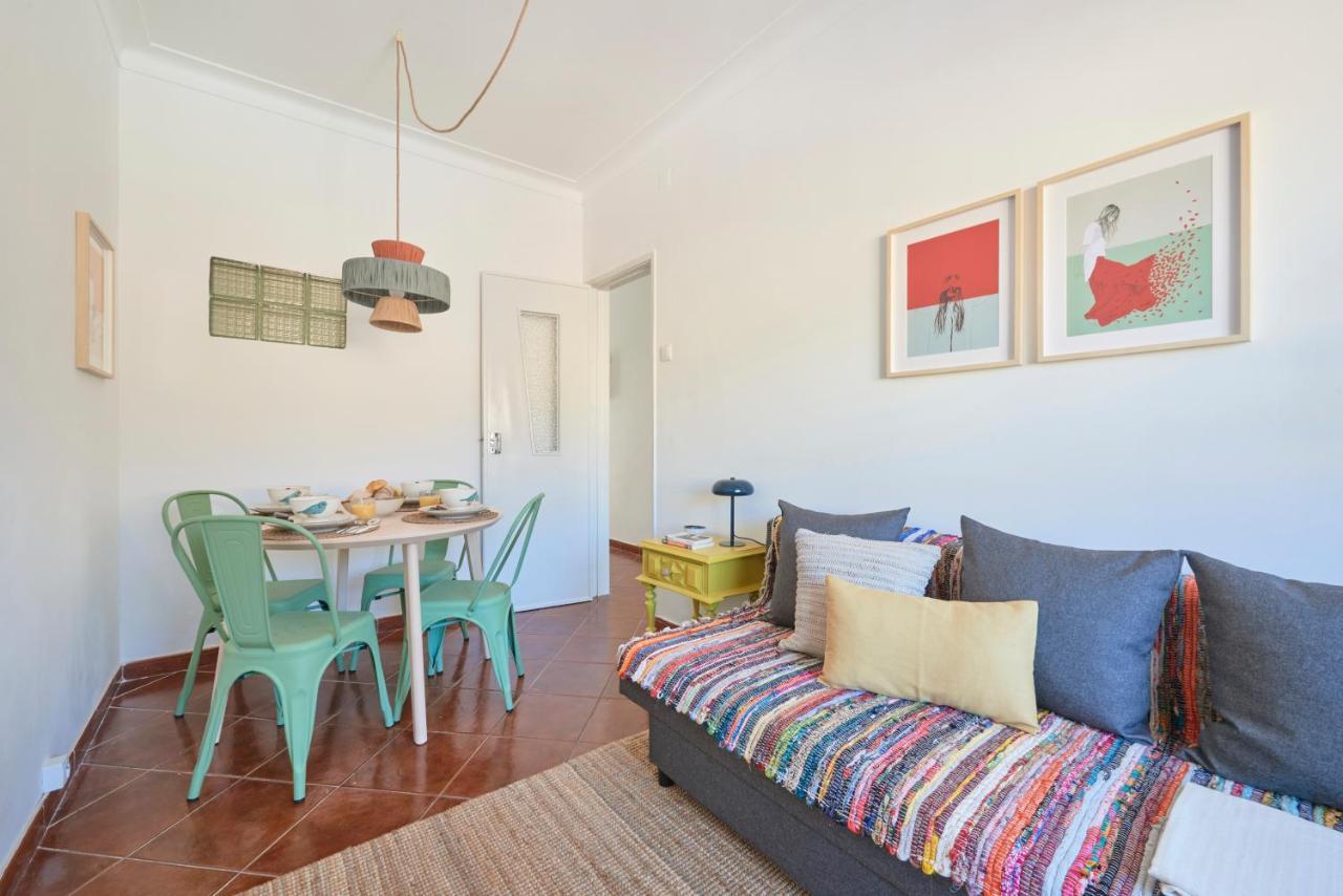 Central & Sunny 2Br Apt Near Beach, By Timecooler 塞图巴尔 外观 照片