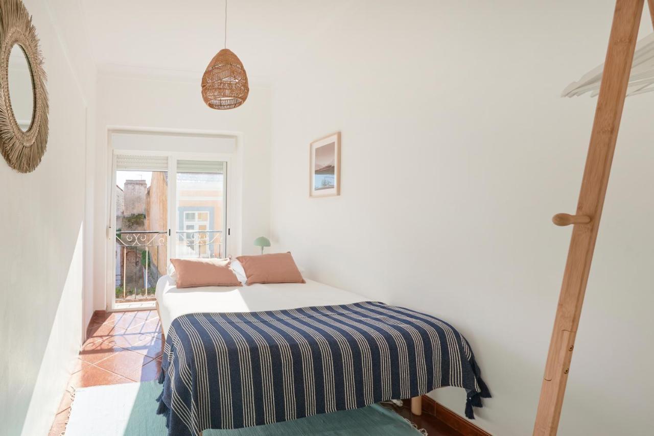 Central & Sunny 2Br Apt Near Beach, By Timecooler 塞图巴尔 外观 照片